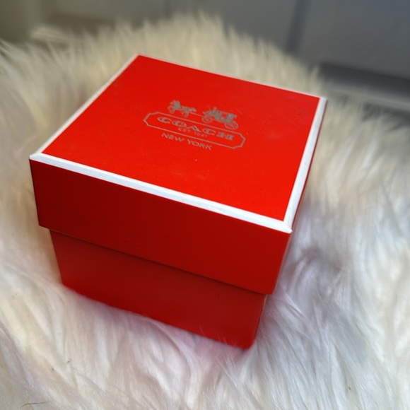 COACH Movado Watch Silver with Crystals - battery still works, links included - Picture 5 of 5